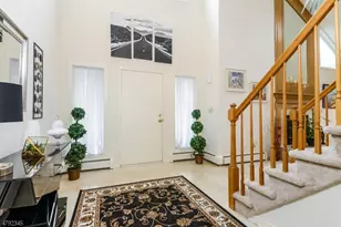 94 Hagerman Ct, Bridgewater, NJ 08807 - Photo 4