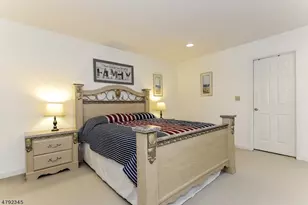 94 Hagerman Ct, Bridgewater, NJ 08807 - Photo 14