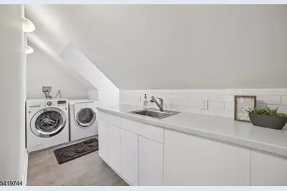 55 Lakeview Avenue, Millburn, NJ 07078 - Photo 24