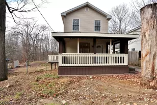 422 Brown Trail, Hopatcong, NJ 07843 - Photo 2