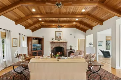 971 Nepawin Ln, Scotch Plains Township, NJ 07076 - Photo 12