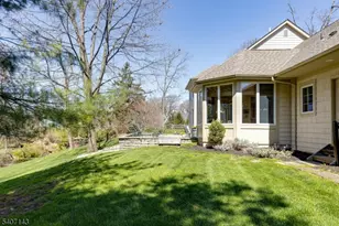 971 Nepawin Ln, Scotch Plains Township, NJ 07076 - Photo 32