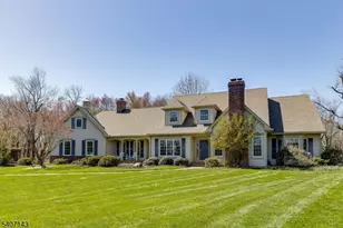 971 Nepawin Ln, Scotch Plains Township, NJ 07076 - Photo 1