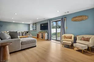 23 Smithfield Dr, Springfield, NJ 07081 - Photo 12