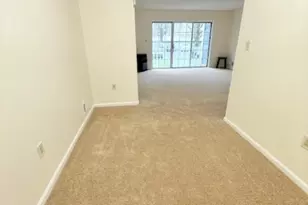 58 Amethyst Way, Franklin Township, NJ 08823 - Photo 4