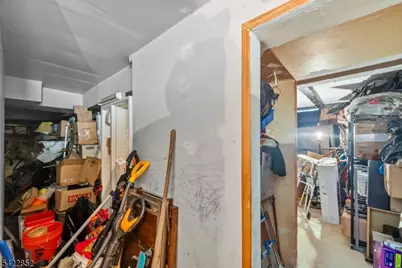 195 Emerson Ave, Paterson, NJ 07502 - Photo 32