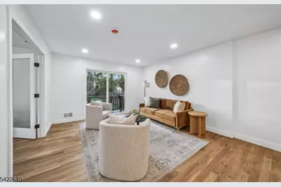 5 Essex Rd, Maplewood, NJ 07040 - Photo 10