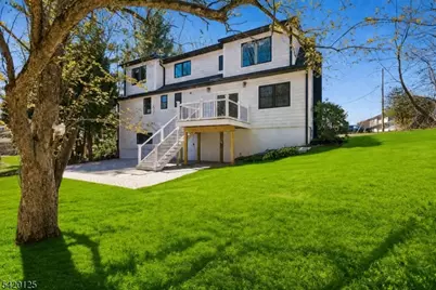 246 Fawn Rdg, Mountainside, NJ 07092 - Photo 30