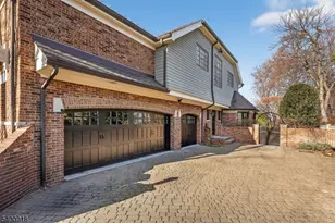 54 Hamilton Dr, North Caldwell, NJ 07006 - Photo 8