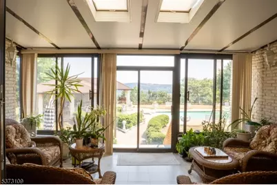 8 Lookout Point Trail, Totowa, NJ 07512 - Photo 8