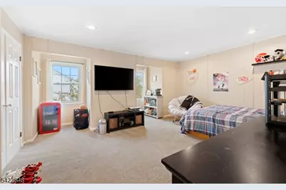 1709 William and Mary Cmn, Hillsborough Township, NJ 08844 - Photo 18