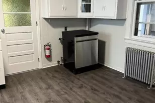 36 Edison St, Bloomfield, NJ 07003 - Photo 4