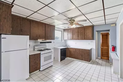36 Edison St, Bloomfield, NJ 07003 - Photo 4