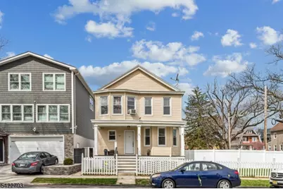 21 Ellington St, East Orange, NJ 07017 - Photo 4