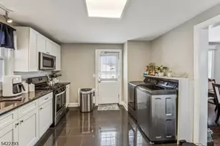 21 Ellington St, East Orange, NJ 07017 - Photo 12