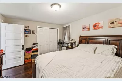 21 Ellington St, East Orange, NJ 07017 - Photo 18