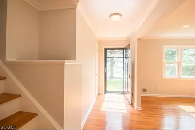 2 Kemp Dr, Springfield, NJ 07081 - Photo 2