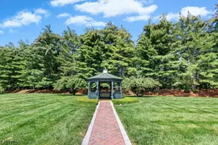 28 Wareham Ct, Scotch Plains Township, NJ 07076 - Photo 34