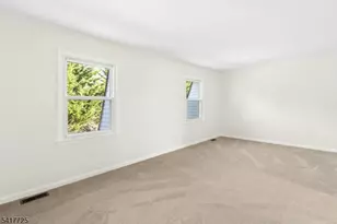 28 Wareham Ct, Scotch Plains Township, NJ 07076 - Photo 22