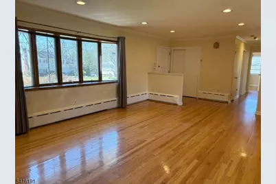 26 Sycamore Ter, Livingston, NJ 07039 - Photo 6