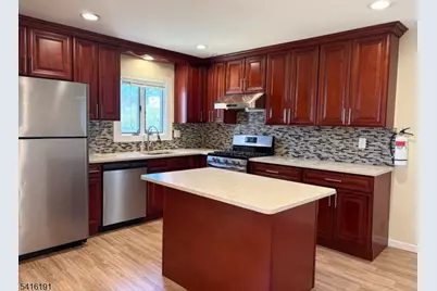 26 Sycamore Ter, Livingston, NJ 07039 - Photo 2