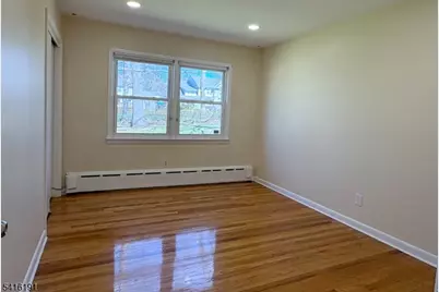 26 Sycamore Ter, Livingston, NJ 07039 - Photo 20