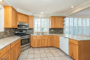 255 Sussex Ave, Andover Township, NJ 07860 - Photo 8