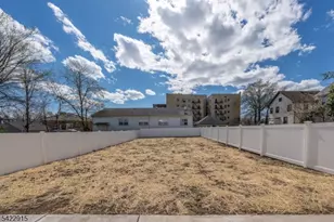 540 Muriel Pkwy, Elizabeth, NJ 07208 - Photo 26