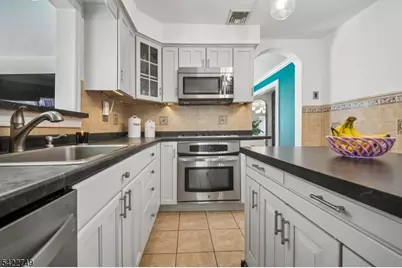 936 Arnet Ave, Union Township, NJ 07083 - Photo 14