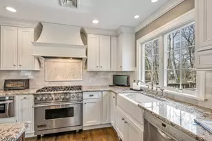 9 Oxford Dr, Livingston, NJ 07039 - Photo 8