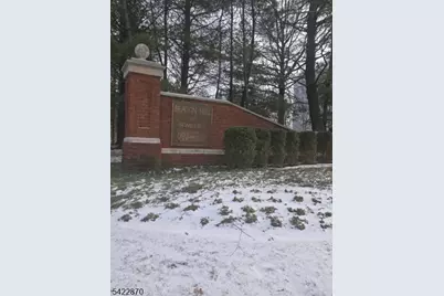 9 Ruby Ct, Franklin Township, NJ 08823 - Photo 2