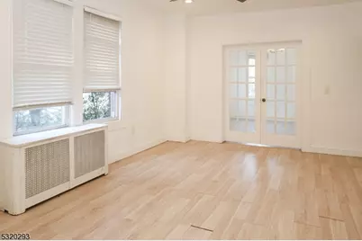 588 Argyle Ave #3, Orange, NJ 07050 - Photo 8