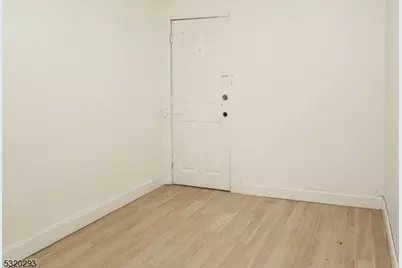 588 Argyle Ave #3, Orange, NJ 07050 - Photo 14