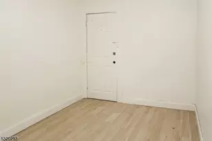 588 Argyle Ave, Orange, NJ 07050 - Photo 14