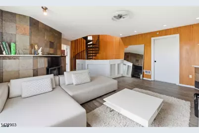 36 Mountainside Park Ter, Montclair, NJ 07043 - Photo 10