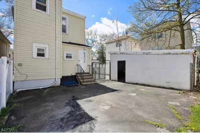 70 9th Ave, East Orange, NJ 07018 - Photo 24