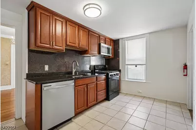 70 9th Ave, East Orange, NJ 07018 - Photo 12