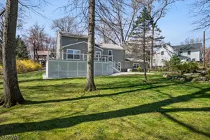 47 Crossbrook Rd, Livingston, NJ 07039 - Photo 38