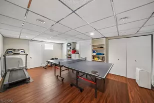 47 Crossbrook Rd, Livingston, NJ 07039 - Photo 26