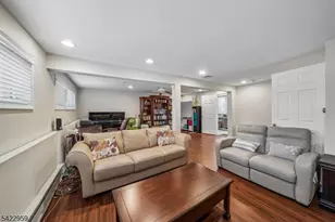 47 Crossbrook Rd, Livingston, NJ 07039 - Photo 24