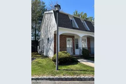 341 Tebe Pl, Union Township, NJ 07088 - Photo 2