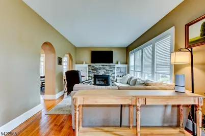 425 Bartine St, Somerville, NJ 08876 - Photo 6