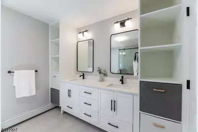 19 Breton Dr, Montville Township, NJ 07058 - Photo 24