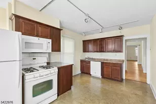 84 W Cherry St, Rahway, NJ 07065 - Photo 10