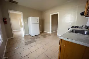 99 N 3rd St, Paterson, NJ 07522 - Photo 18