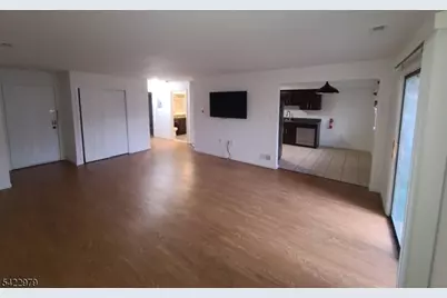 1504 Edison Glen Ter #1504, Edison, NJ 08837 - Photo 2