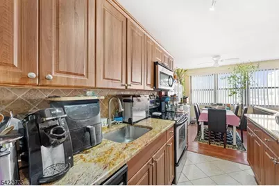 821 Jersey Ave #6A, Elizabeth, NJ 07202 - Photo 8