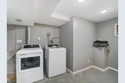 271 Washington St, Orange, NJ 07050 - Photo 26