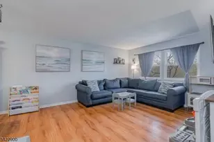 88 Wawayanda Rd, Vernon, NJ 07422 - Photo 4