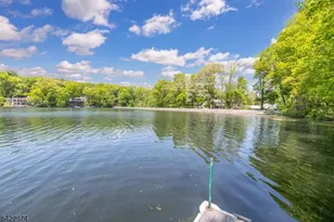 361 E Lakeshore Dr, Vernon, NJ 07422 - Photo 36